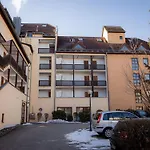 Come4stay - Holzheim 126 - Parkplatz By Interhome *